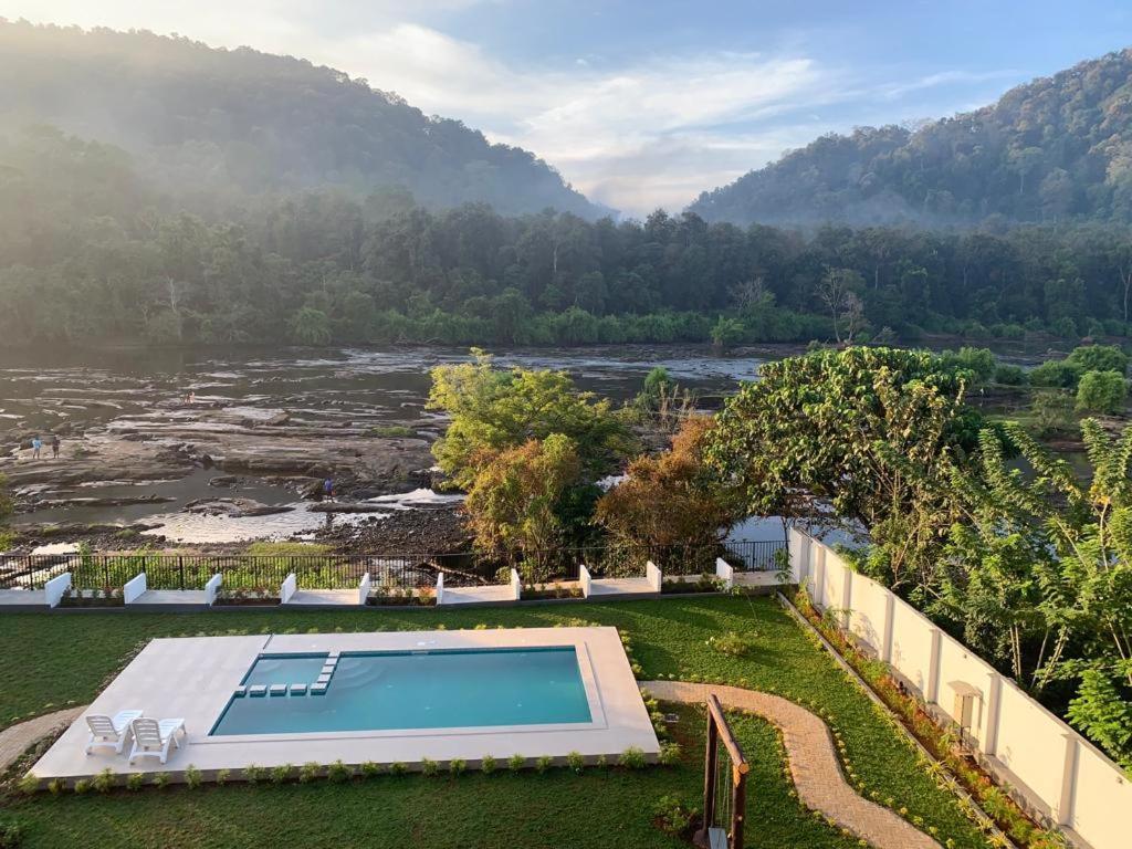Seeheim Resorts Athirappilly Exteriér fotografie