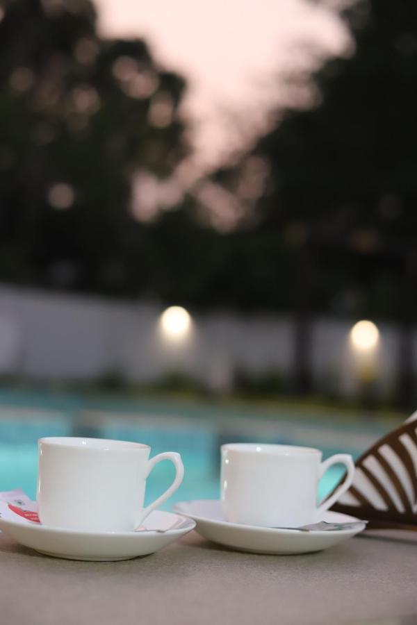 Seeheim Resorts Athirappilly Exteriér fotografie